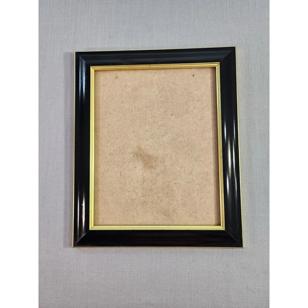 Vintage Black & Gold Picture Frame with Brass-Tone Trim – Classic Tabletop Photo
